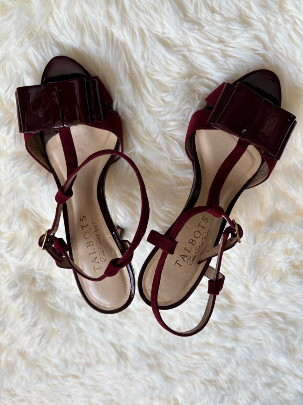 Talbots Suede Patent Leather Heel Sandals Burgundy Women’s 5B Bow - Picture 3 of 6